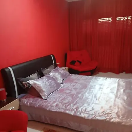 Cu 2 Dormitoare Si Terasa Valentin, Iulius Mall Apartment *