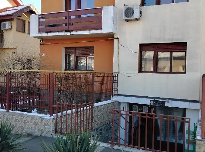 Apartmán Cu 2 Dormitoare Si Terasa Valentin, Iulius Mall *