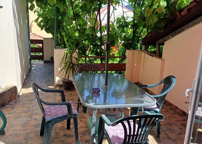 Apartmán Cu 2 Dormitoare Si Terasa Valentin, Iulius Mall