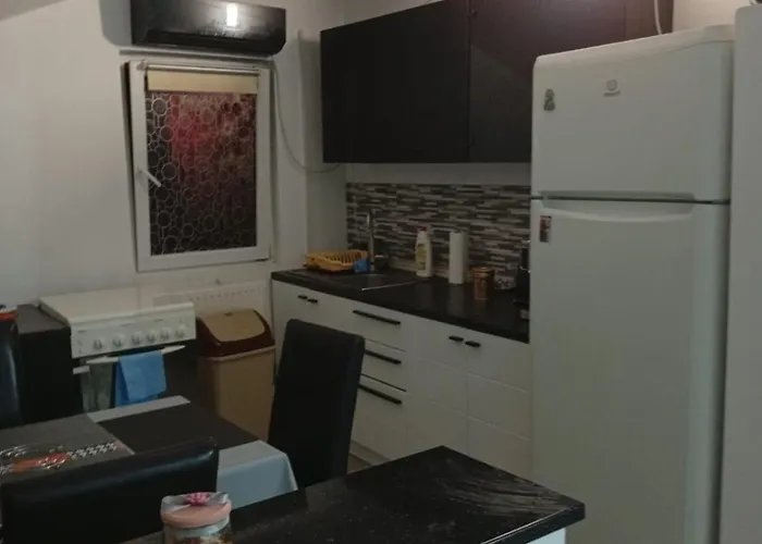 Cu 2 Dormitoare Si Terasa Valentin, Iulius Mall *